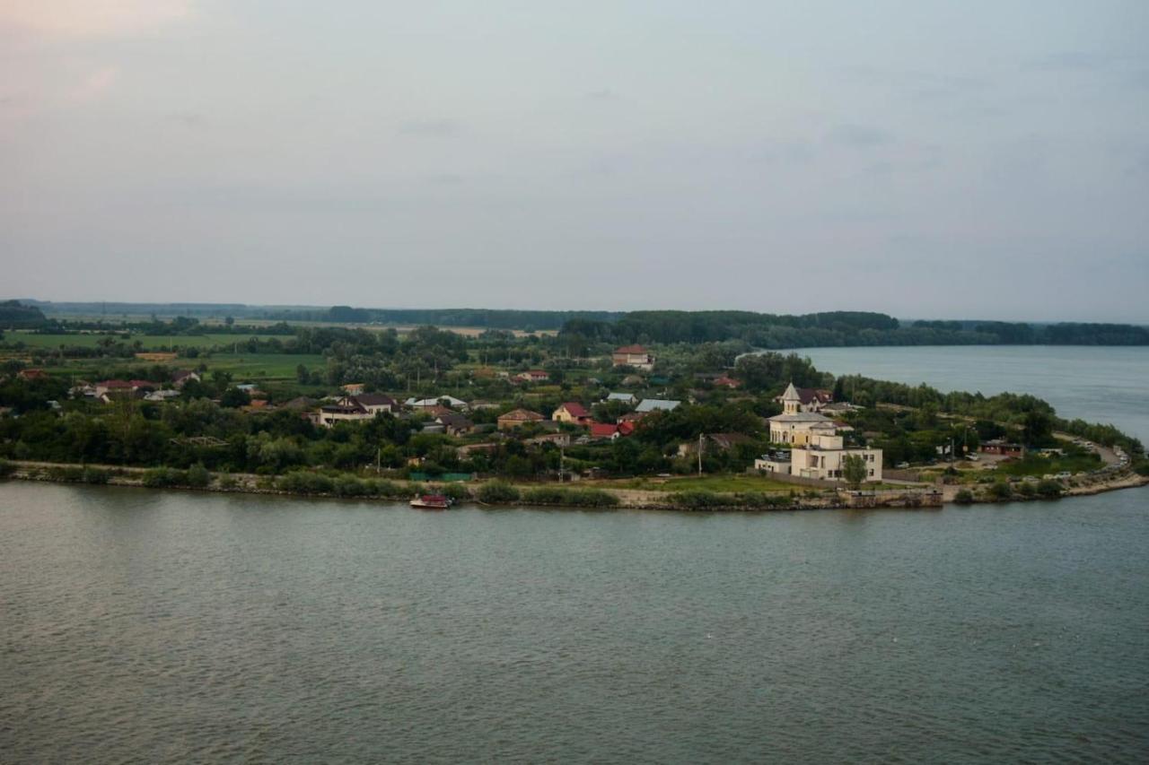 Delta Danube View Apart Tulcea Extérieur photo